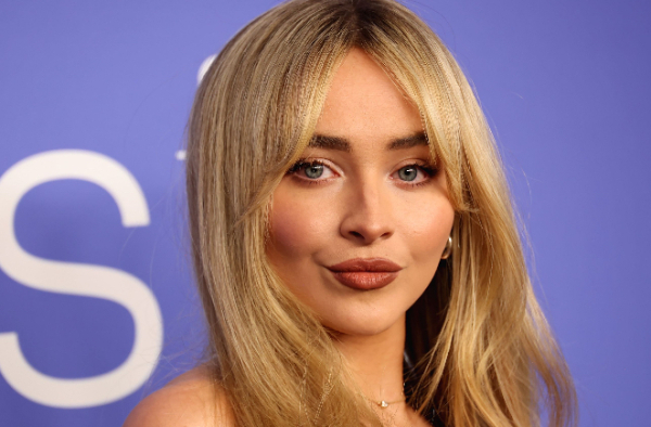 Actriz Sabrina Carpenter anuncia el estreno de canción