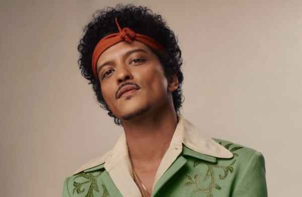 Bruno Mars regresa con gira mundial tras casi una década