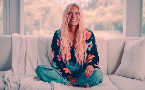 Ya está disponible el documental de Karol G en Netflix