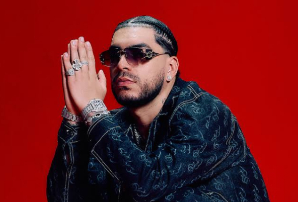 Ryan Castro público post y J Balvin lo “regañó”