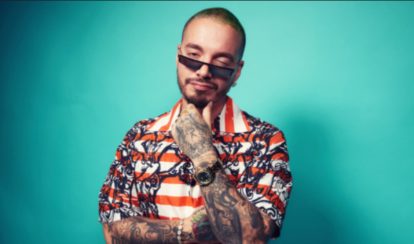 J Balvin generó polémica por particular calzado