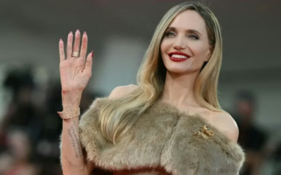 Angelina Jolie celebra sus 50 años con nuevos proyectos