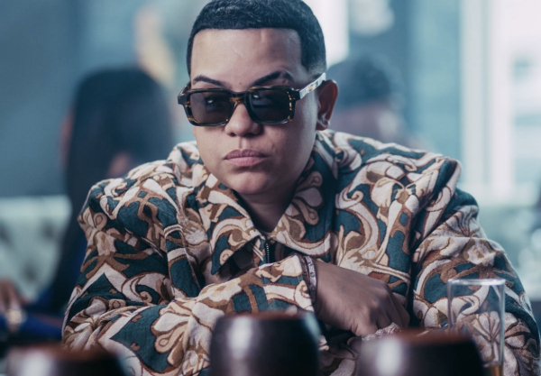 J Álvarez presenta ‘ANITTA’, su nuevo sencillo urbano