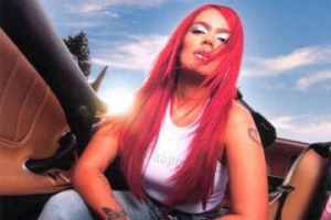 “Vendió su alma”: Karol G desata oleada de críticas por la promoción de su nuevo álbum