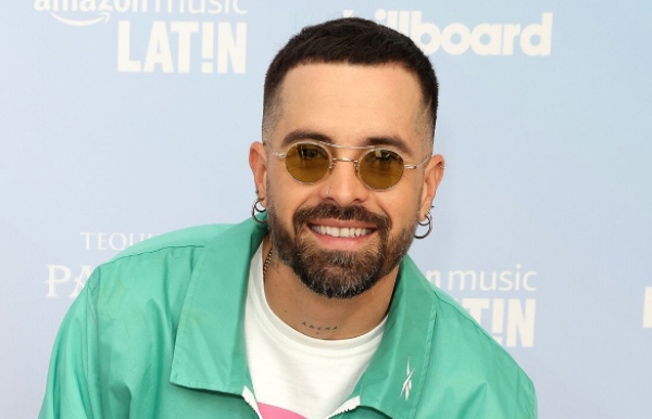 Mike Bahía cerrará su gira con dos conciertos en Colombia