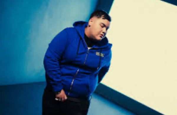 FloyyMenor presenta su álbum debut ‘YTSQS’