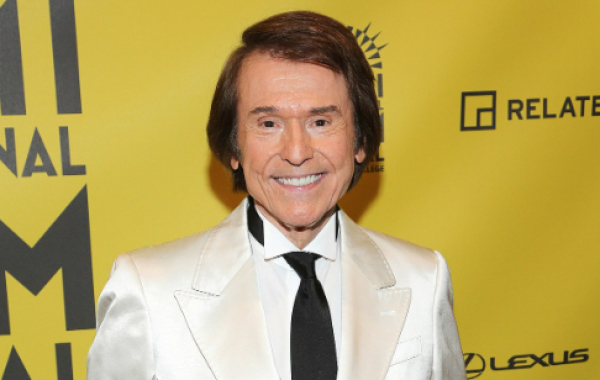 Raphael anuncia su regreso a la música