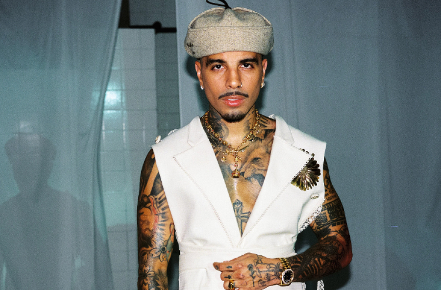 Tainy, Rauw Alejandro y JHAYCO estrenan “Rosita”