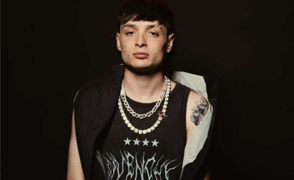 Peso Pluma y Tito Double P lanzan “intro” con video cinematográfico