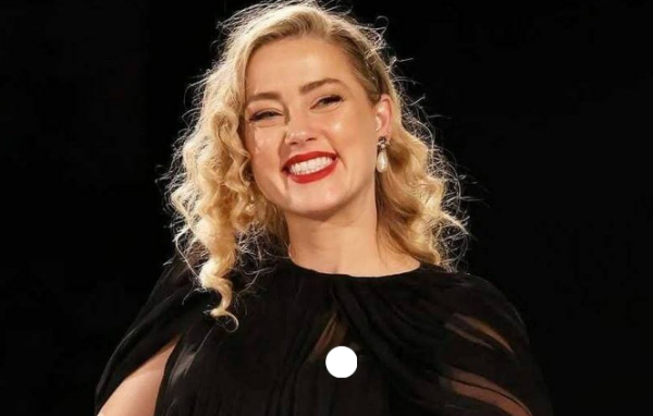 Amber Heard anuncia el nacimiento de sus gemelos