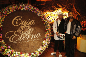 inauguración del nuevo restaurante de Maluma