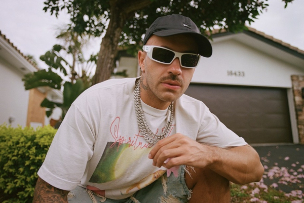 Feid estrena “Chica 305” junto a John Summit