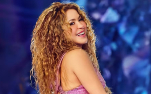 Shakira rompe récord en los MTV VMAs
