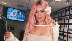 ¡Karol G no para! Recibió ocho premios en los Latin American Music Awards
